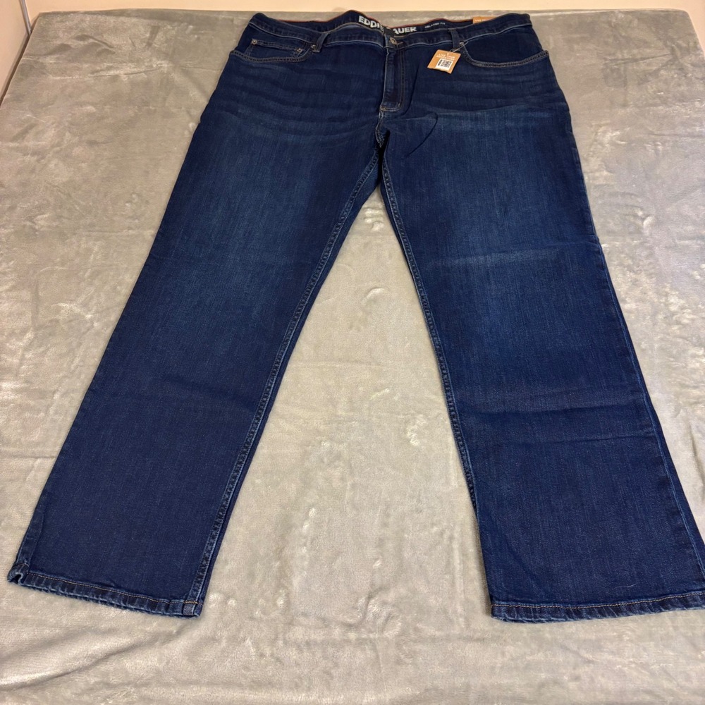 Eddie Bauer Flex Jeans Mens 42x32 Dark Blue Wash Relaxed Fit New